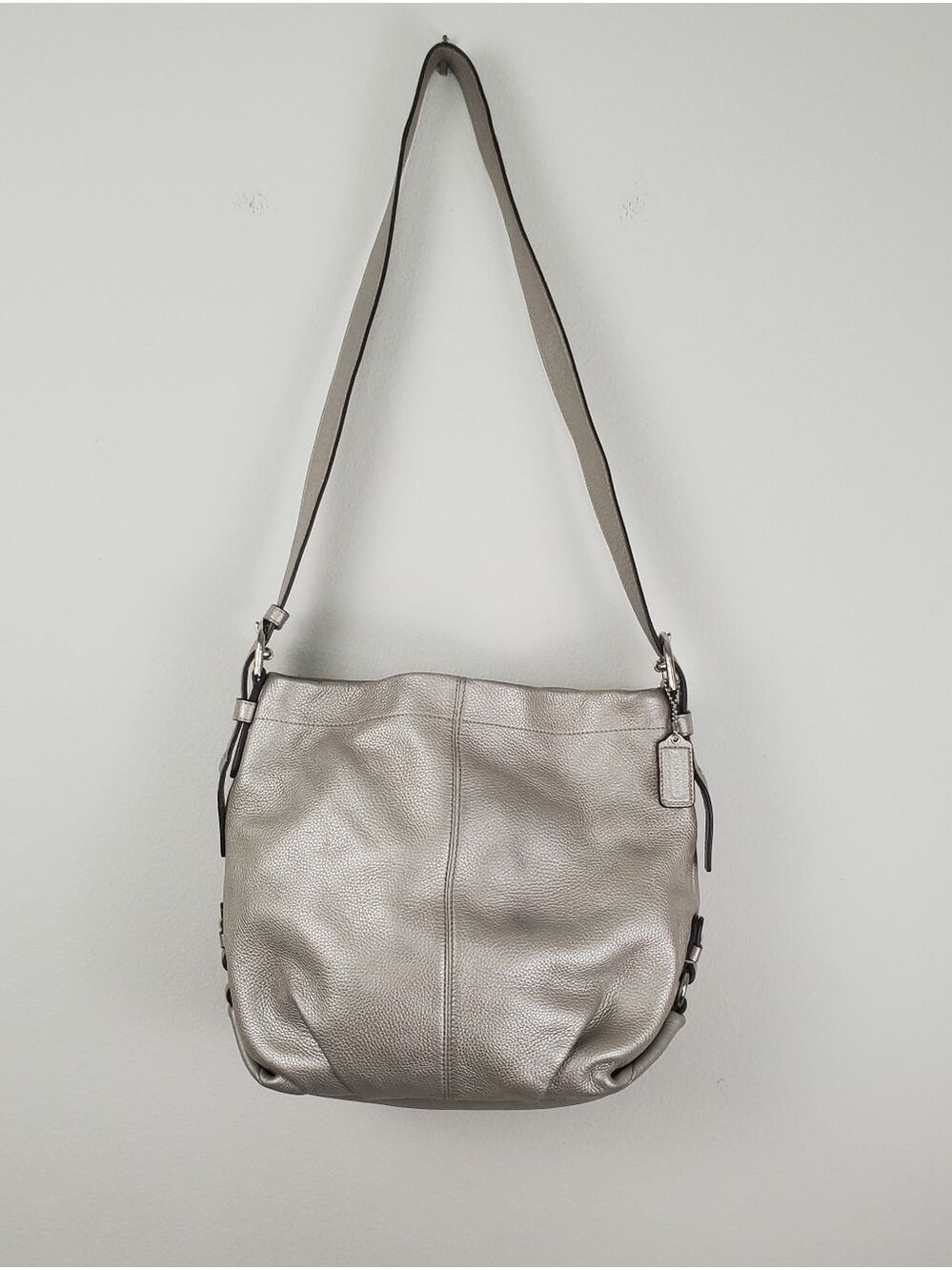 Coach Silver Leather Duffle Hobo Purse Lavender Interior - Picture 2 of 16
